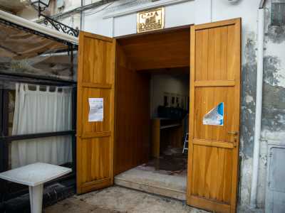 La stessa �Casa Piccinni� di piazza Mercantile (che ingloba l�originaria abitazione del musicista), ad esclusione di qualche sporadica apertura, � ormai chiusa e abbandonata da oltre 10 anni per via di problemi legati agli adeguamenti strutturali dell�edificio